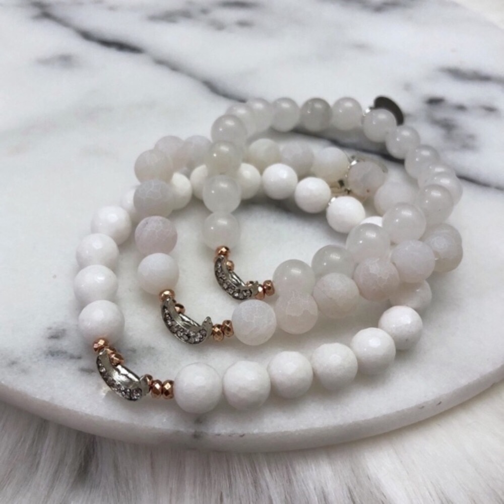 🎉4XHP🎉 Natural White Matted Frosted Agate Bracelet - Picture 5 of 7